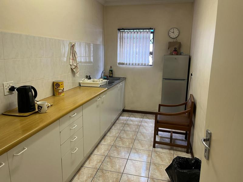 To Let Commercial Property for Rent in Killarney Gardens Western Cape